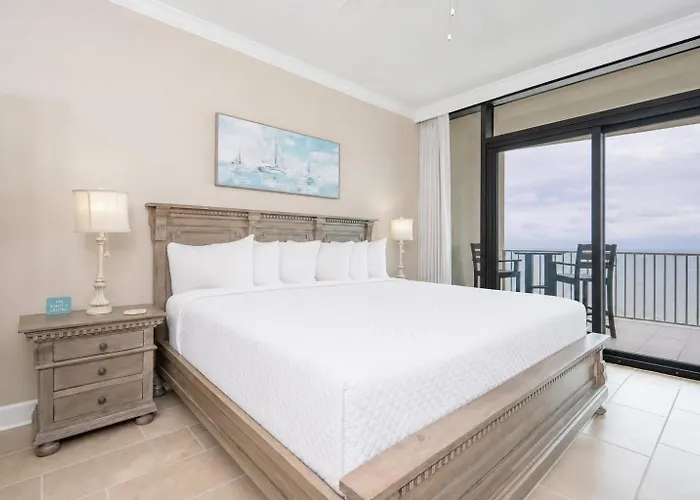 Phoenix Ii 1202 By Brett Robinson Apartment
